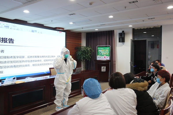 新凡人歌&middot;同心抗疫|是夫妻亦是战友